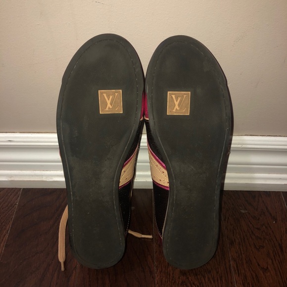 Louis Vuitton Authentic sneakers size 39 - Picture 9 of 9